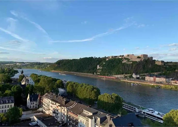 Schoene Penthouse Direkt Am Deutschen Eck Apartamento